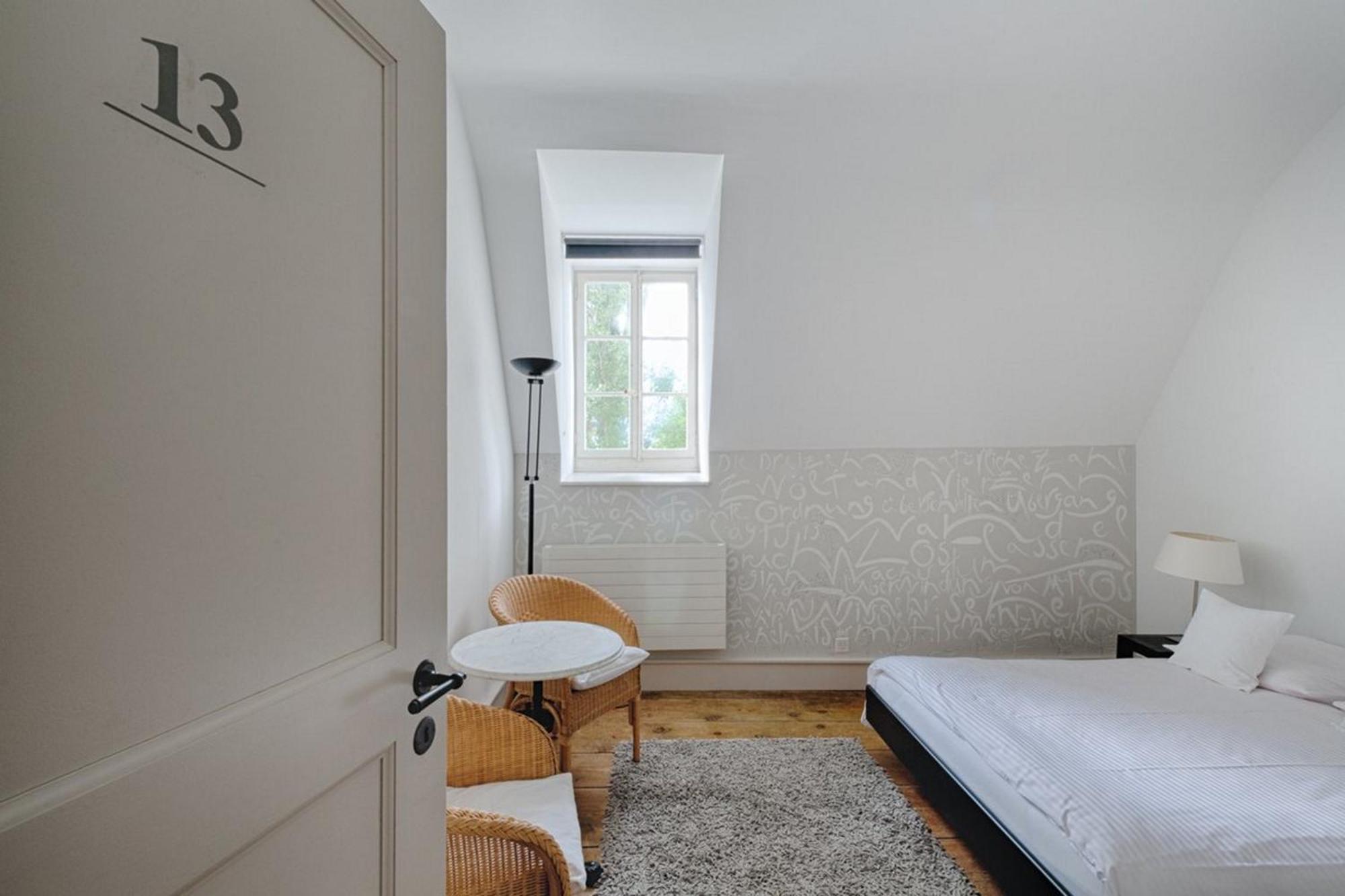 Schloss Ueberstorf - Tafeln, Tagen, Träumen Zimmer foto