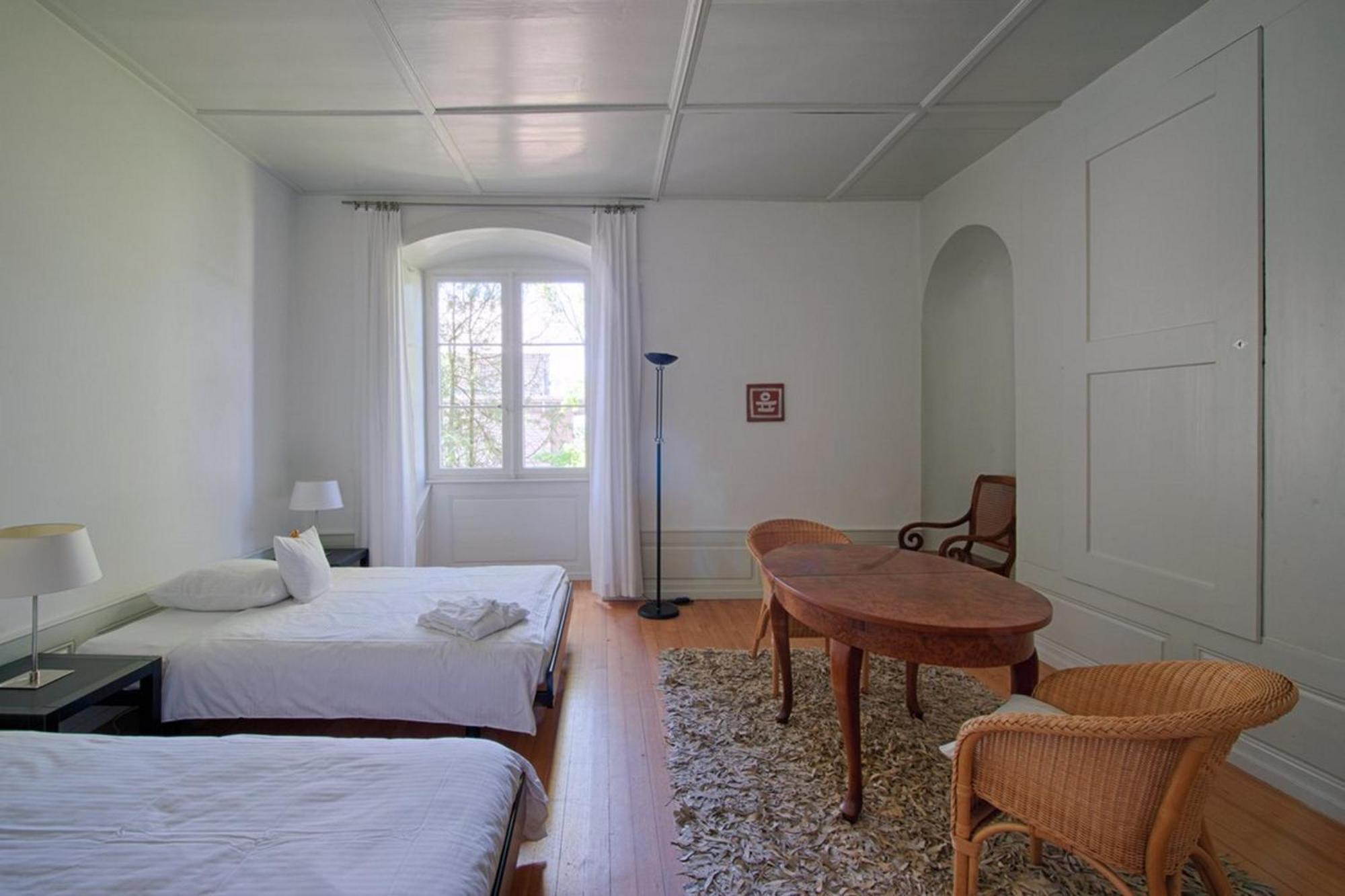 Schloss Ueberstorf - Tafeln, Tagen, Träumen Zimmer foto