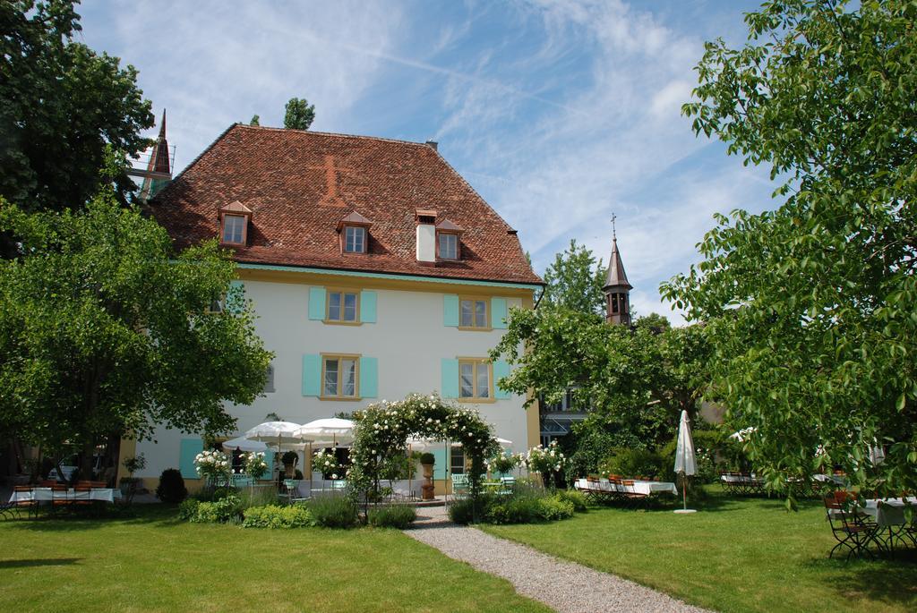 Schloss Ueberstorf - Tafeln, Tagen, Träumen Exterior foto